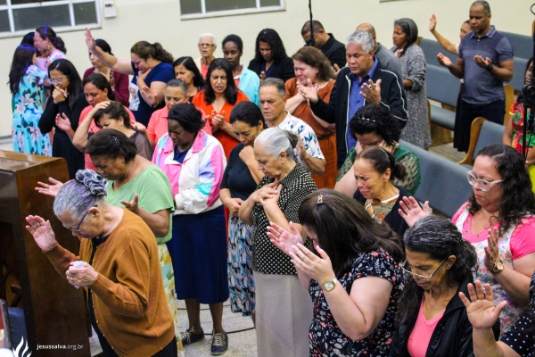 Círculo de Oração Jardim das Oliveiras se reuniu em culto na última segunda-feira de outubro