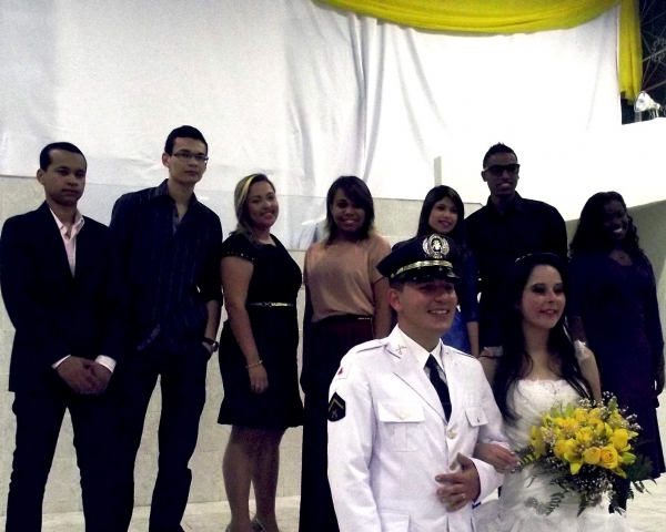 Jovens participam do casamento do Irmão Willian Benfenatti em São João Del Rey