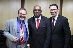 Pastores Orlando Dias (5º vice-presidente), Paulo Leocádio (presidente) e Luiz Ricardo (2º secretário), membros da nova mesa diretora da COMADEMG