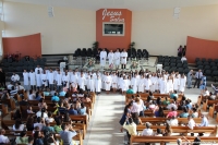 Mais de 60 novos membros s&atilde;o batizados em Lavras no "domingo da ressurrei&ccedil;&atilde;o"