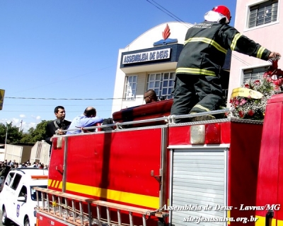 Homenagens ao Pastor Cerqueira e o verdadeiro sentido de se viver. Confira mensagens e fotos.