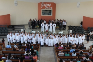 Igreja realizou último batismo nas águas de 2016