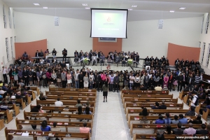 No Culto Geral dos Jovens, igreja celebra os 11 anos do Templo Sede. Confira as fotos e vídeo